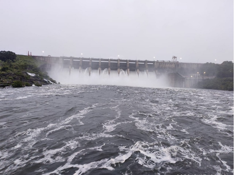 Record performance of Yeldari Hydropower Station; Generation of 5 lakh 46 thousand units of electricity in a single day | येलदरी जलविद्युत केंद्राची विक्रमी कामगिरी; एकाच दिवसात पाच लाख ४६ हजार युनिट वीज निर्मिती