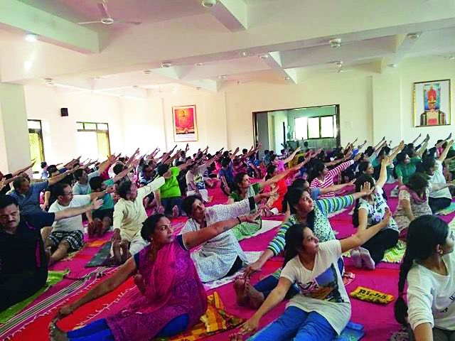 World Yog Day preparations in Nagpur | नागपुरात जागतिक योगदिनाची जय्यत तयारी 