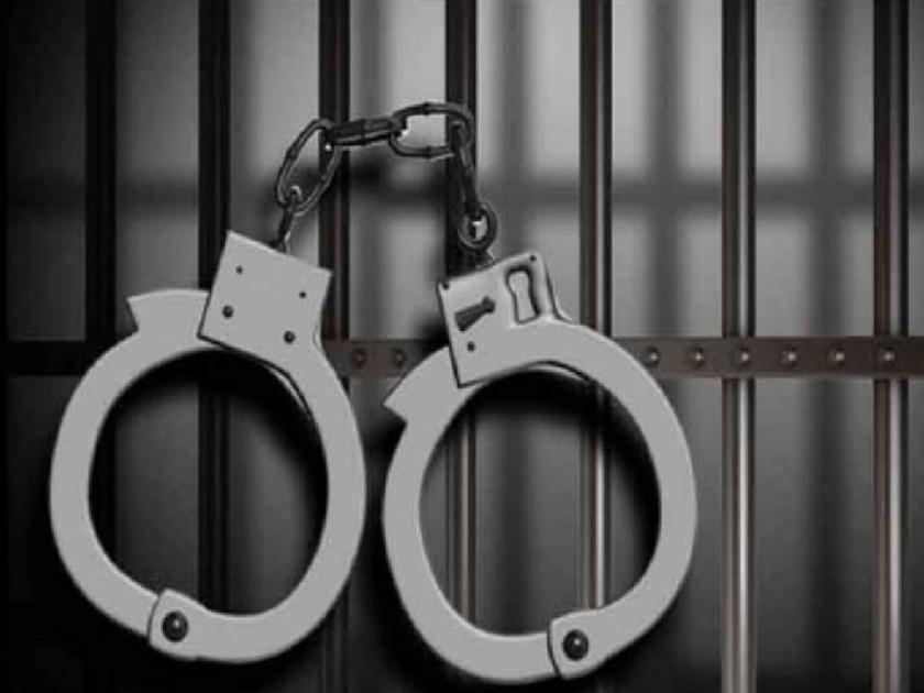 three accused including servant arrested for stealing 56 lakhs from trader, 27 lakh cash seized | व्यापाऱ्याकडील ५६ लाखांच्या चोरीचा पर्दाफाश; नोकरच निघाला 'मास्टर माईंड'