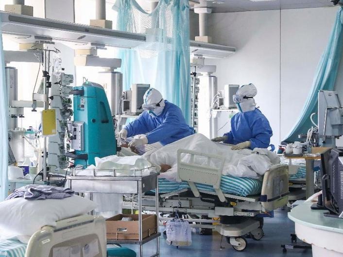 CoronaVirus Live Updates: 75% of Covid hospital beds empty in mumbai | CoronaVirus Live Updates : कोविड रुग्णालयातील ७५ टक्के खाटा रिक्त; जाणून घ्या सद्यस्थिती