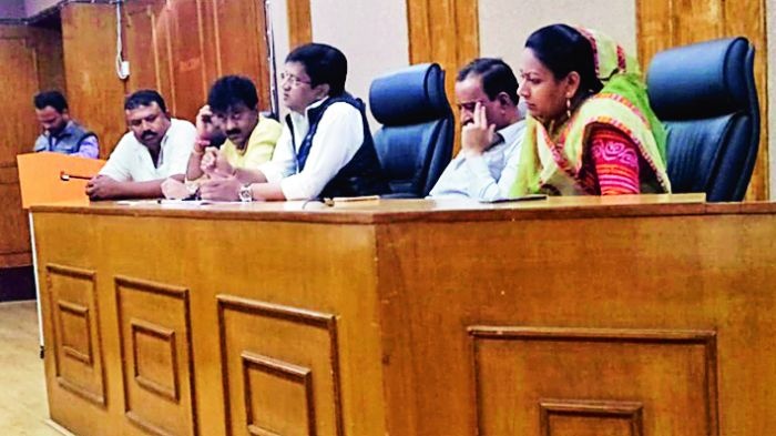 Nagpur Zilla Parishad: Confusion about the selection of the Speaker | नागपूर जिल्हा परिषद : सभापतीच्या निवडीबद्दल संभ्रम कायम