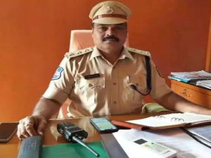 Suspended police officer gets interim bail in Telangana phone tapping case