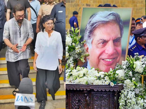 Aamir Khan, Kiran Rao pay last respects to Ratan Tata - www.lokmattimes.com