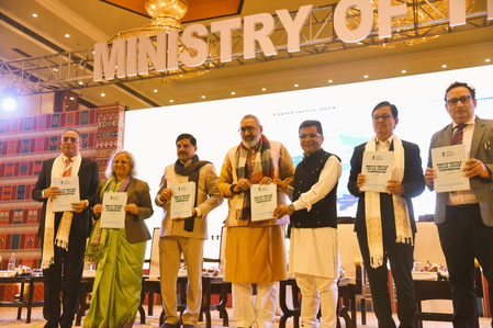 Ministry of Textiles Signs MoUs with 15 States to Boost E...