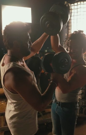 actor’ Sharad Kelkar’s help for pumping up muscles