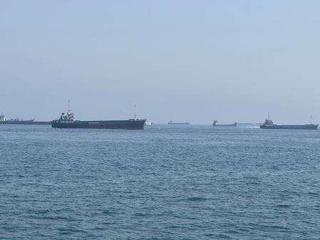 Audio recording shows IRGC warning vessels against transiting Strait of Hormuz