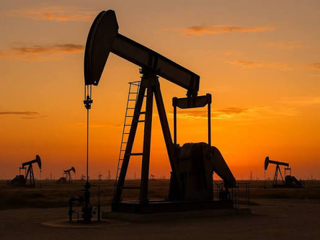 Oil majors reduce low‑carbon spending to invest in hydrocarbons over energy security concerns