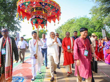 Gujarat CM monitors Rath Yatra through real