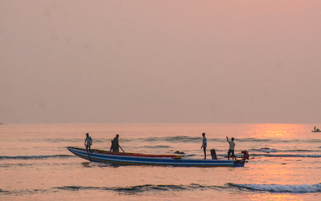 Two fishermen injured in boat mishap near Visakhapatnam Fishing Harbour