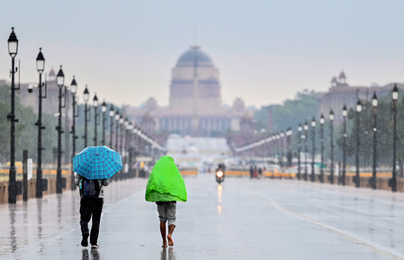 Delhi under yellow alert as IMD forecasts moderate rain, cloudy skies till August 10