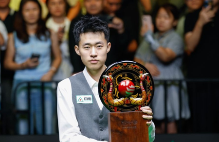 China's Chang wins first ranking event title at snooker's Wuhan Open