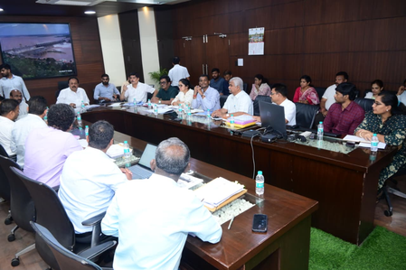 Project Expediting Karnataka Minister pulls up officials, directs them to expedite ...