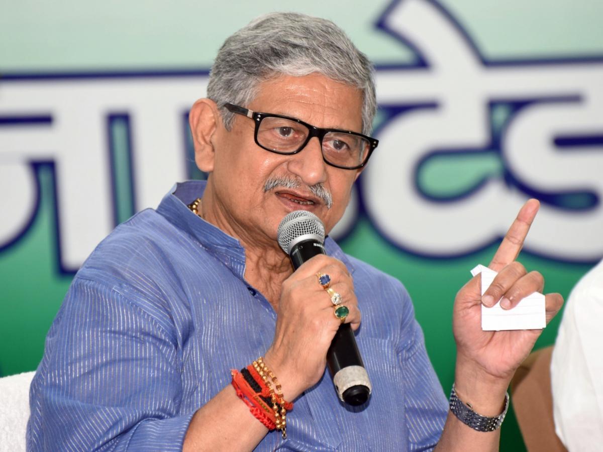 How can you sleep when wrestlers are being manhandled? JD(U) leader