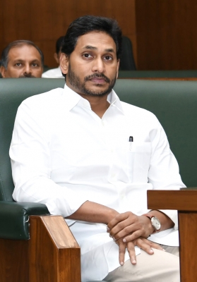 YSRCP condemns police action against farmers in Andhra Pradesh's Undavalli