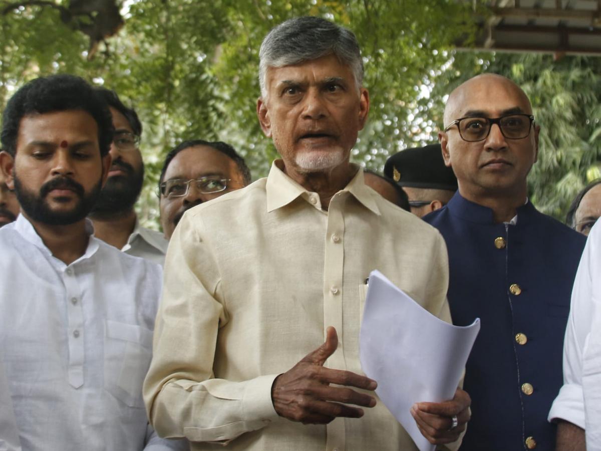 Ex Andhra Cm Chandrababu Naidu Arrested In Corruption Case Lokmattimes Com