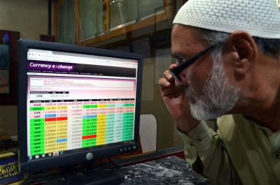 Debt-ridden Pakistan surviving on foreign borrowing