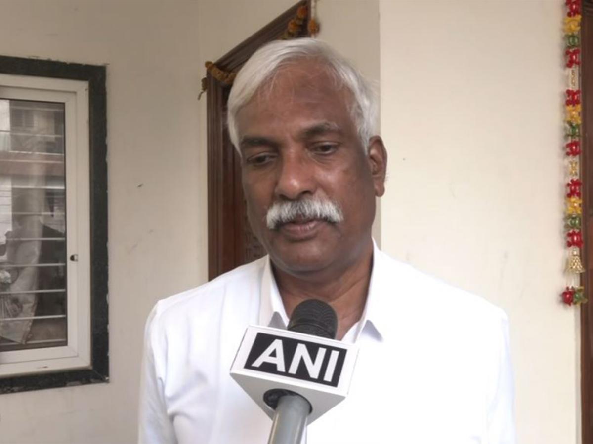 Telangana: BJP's Prakash Reddy urges state govt to fast-track phone ...