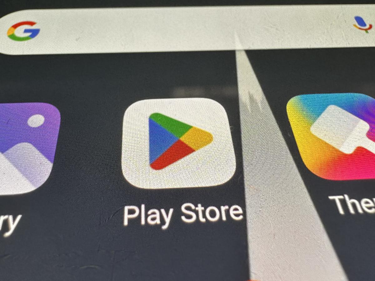 Google Play Store sees huge drop in apps amid tough policies - www ...