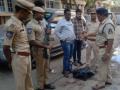 Hyderabad police conduct cordon and search operation for overstaying foreigners - Hindi News | Hyderabad police conduct cordon and search operation for overstaying foreigners | Latest national News at Lokmattimes.com