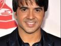 'Despacito' hitmaker Luis Fonsi releases new album 'Ley De Gravedad' - Hindi News | 'Despacito' hitmaker Luis Fonsi releases new album 'Ley De Gravedad' | Latest entertainment News at Lokmattimes.com