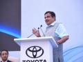 Gadkari launches pilot project for green hydrogen-based fuel cell EV - Hindi News | Gadkari launches pilot project for green hydrogen-based fuel cell EV | Latest international News at Lokmattimes.com