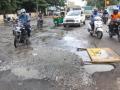 Bengaluru pothole menace: K'taka High Court slams civic body, asks NHAI for quality check - Hindi News | Bengaluru pothole menace: K'taka High Court slams civic body, asks NHAI for quality check | Latest politics News at Lokmattimes.com