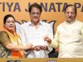 Onscreen Ram Arun Govil joins BJP, takes dig at Mamata - Hindi News | Onscreen Ram Arun Govil joins BJP, takes dig at Mamata | Latest entertainment News at Lokmattimes.com