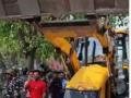 Bulldozers roll over illegal shanties in Delhi - Hindi News | Bulldozers roll over illegal shanties in Delhi | Latest national News at Lokmattimes.com