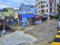 Many colonies in rain battered Hyderabad remain underwater - Hindi News | Many colonies in rain battered Hyderabad remain underwater | Latest national News at Lokmattimes.com