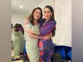 Karisma Kapoor reunites with Madhuri Dixit, fans remember 'Dil Toh Pagal Hai' film - Hindi News | Karisma Kapoor reunites with Madhuri Dixit, fans remember 'Dil Toh Pagal Hai' film | Latest entertainment News at Lokmattimes.com