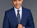 Comedian Trevor Noah will be back to host Grammy Awards 2022 - Hindi News | Comedian Trevor Noah will be back to host Grammy Awards 2022 | Latest entertainment News at Lokmattimes.com