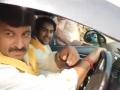 Baba Bageshwar, Manoj Tiwari fined for violating traffic rules in Patna - Hindi News | Baba Bageshwar, Manoj Tiwari fined for violating traffic rules in Patna | Latest national News at Lokmattimes.com