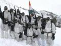 Defence chief negates CAG report on shortage and use of sub-standard high-altitude clothing - Hindi News | Defence chief negates CAG report on shortage and use of sub-standard high-altitude clothing | Latest national News at Lokmattimes.com
