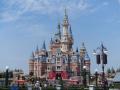 Visitors unable to leave Shanghai Disney sans negative Covid report as theme park shuts - Hindi News | Visitors unable to leave Shanghai Disney sans negative Covid report as theme park shuts | Latest health News at Lokmattimes.com