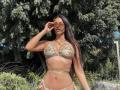 Kim Kardashian flaunts tiny waist in tie-up bikini - Hindi News | Kim Kardashian flaunts tiny waist in tie-up bikini | Latest lifestyle News at Lokmattimes.com