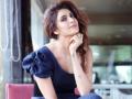 Karishma Tanna aces the inversion yoga pose - Hindi News | Karishma Tanna aces the inversion yoga pose | Latest entertainment News at Lokmattimes.com