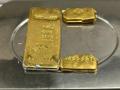 1.4 kg gold seized from aircraft at Delhi airport - Hindi News | 1.4 kg gold seized from aircraft at Delhi airport | Latest national News at Lokmattimes.com