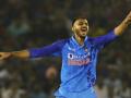 Would pick Axar for first ODI as he doesn't get under pressure most of the time: Sivaramakrishnan - Hindi News | Would pick Axar for first ODI as he doesn't get under pressure most of the time: Sivaramakrishnan | Latest cricket News at Lokmattimes.com