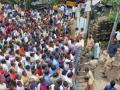 VRAs march towards Telangana Assembly leads to tension - Hindi News | VRAs march towards Telangana Assembly leads to tension | Latest politics News at Lokmattimes.com