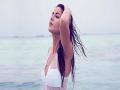 Katrina Kaif treats fans to stunning beach picture - Hindi News | Katrina Kaif treats fans to stunning beach picture | Latest maharashtra News at Lokmattimes.com