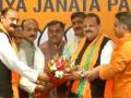 Ex-NC leaders Devender Rana, Surjit Salathia join BJP - Hindi News | Ex-NC leaders Devender Rana, Surjit Salathia join BJP | Latest politics News at Lokmattimes.com