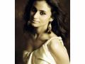 Rasika Dugal posts a throwback picture of her first photoshoot - Hindi News | Rasika Dugal posts a throwback picture of her first photoshoot | Latest lifestyle News at Lokmattimes.com
