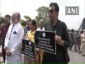 TMC MPs protest near Parliament demanding inclusion of Garo and Khasi language in Eighth Schedule - Hindi News | TMC MPs protest near Parliament demanding inclusion of Garo and Khasi language in Eighth Schedule | Latest politics News at Lokmattimes.com