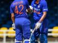 IND v WI, 1st ODI: Dhawan, Gill, Iyer slam fifties as India reach 308-7 despite late wobble - Hindi News | IND v WI, 1st ODI: Dhawan, Gill, Iyer slam fifties as India reach 308-7 despite late wobble | Latest cricket News at Lokmattimes.com
