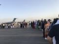 How a S.African pilot and a 41-yr-old Boeing 727 saved 600 Afghans in Kabul - Hindi News | How a S.African pilot and a 41-yr-old Boeing 727 saved 600 Afghans in Kabul | Latest international News at Lokmattimes.com