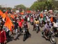 Bajrang Dal protests against Friday violence in UP - Hindi News | Bajrang Dal protests against Friday violence in UP | Latest politics News at Lokmattimes.com