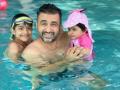 Shilpa Shetty to husband Raj Kundra: To our family you are our world - Hindi News | Shilpa Shetty to husband Raj Kundra: To our family you are our world | Latest entertainment News at Lokmattimes.com