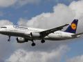 Lufthansa to suspend flights to Ukraine capital Kyiv - Hindi News | Lufthansa to suspend flights to Ukraine capital Kyiv | Latest politics News at Lokmattimes.com
