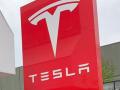 Tesla's income drops 24% to $2.7 bn amid EV price cuts - Hindi News | Tesla's income drops 24% to $2.7 bn amid EV price cuts | Latest technology News at Lokmattimes.com