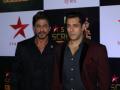 Akshay, Salman, SRK among top stars mourning Irrfan's loss - Hindi News | Akshay, Salman, SRK among top stars mourning Irrfan's loss | Latest entertainment News at Lokmattimes.com